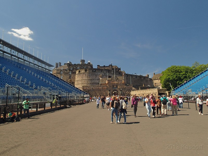 2014 Edinburgh 2014-07-09 103.JPG - Entrance to the castle. 